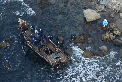 日外海又发现北韩幽灵船,1男尸已变白骨