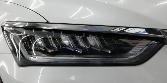 矩阵式led大灯,忽闪忽闪的大眼睛.