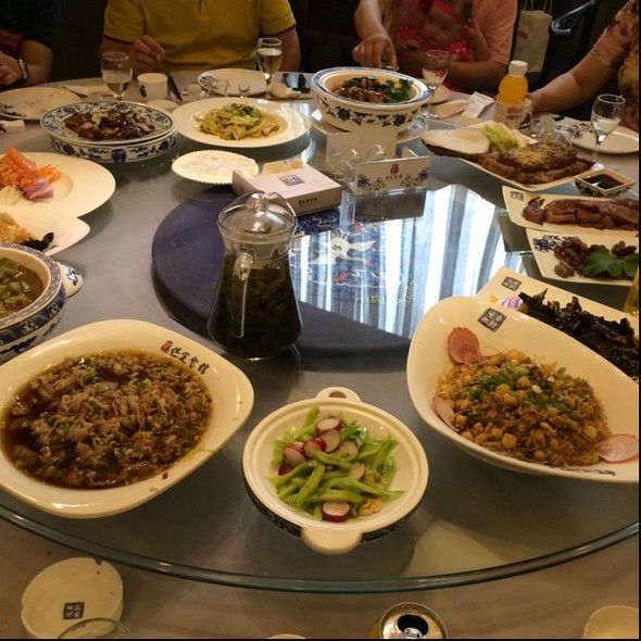 婆婆生日宴上,嫂子竟想让我出丑,我的反击却让她丢尽脸面