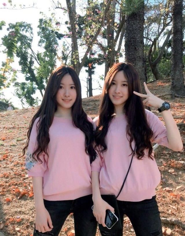 网络最红双胞胎sandy & mandy