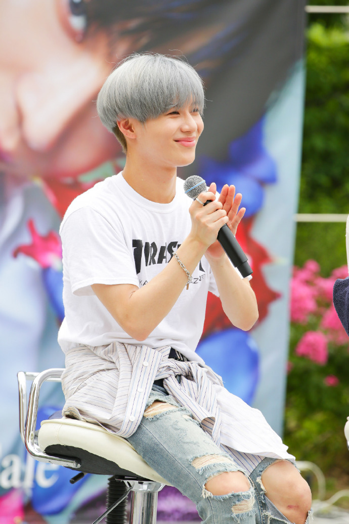 [shinee][新闻]170717 shinee泰民 不擅长的30分钟持续talk"差点就出