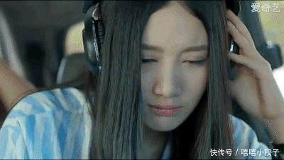 爆笑gif:这球踢的,让我这个看球的都开始怀疑人生了