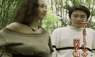 90年代女星叶子楣近照显苍老,与男友恩爱25年,不婚不育与狗