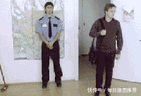 搞笑gif:女司机的侧方位停车,有没有很厉害-北京时间