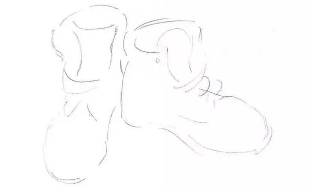 靴子素描步骤解析 step1: 大致勾勒出靴子的轮廓,此时你需要画出观察