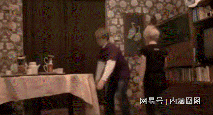 幽默搞笑:孩子 你好像害了你的弟弟
