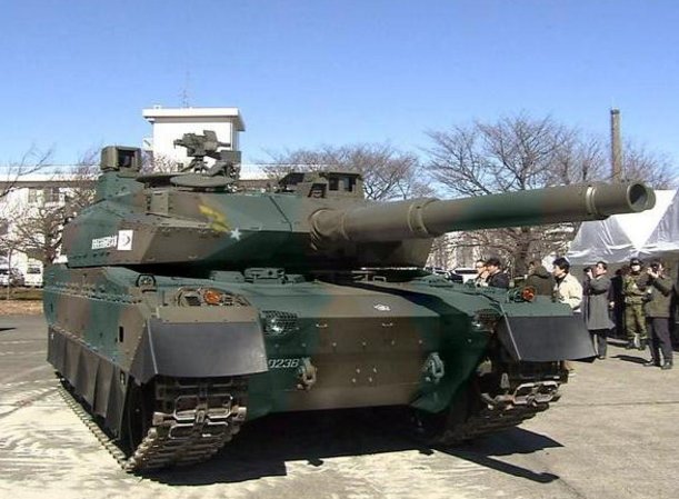 10式主战坦克整车长9.42米,车宽3.42米,整车高2.3米.