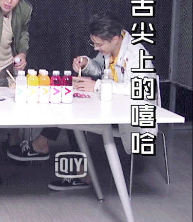 爱豆分享 今日爱奇艺发布《中国有嘻哈》花絮:舌尖上的嘻哈.