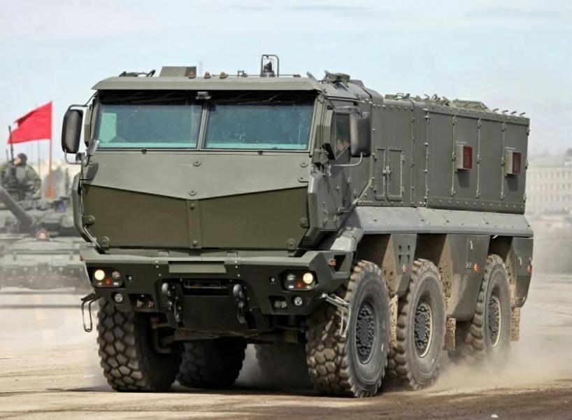 俄伞兵部队将列装新型台风装甲车
