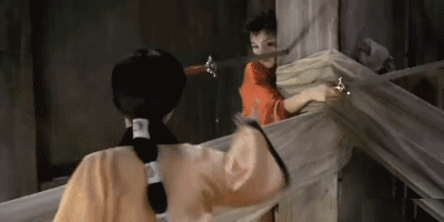 gif搞笑趣图:听说楼下有帅哥,衣服也不洗了