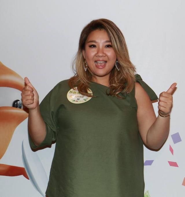 都说自信的女人最美,180斤的郑欣宜怎么样?诠释真正的
