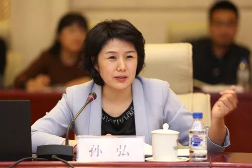 吉林省唯一女代市长是位"70后"