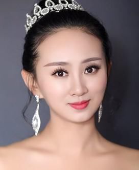 问鼎"十大亚洲最美面孔"榜首中国著名女歌手申霏霏