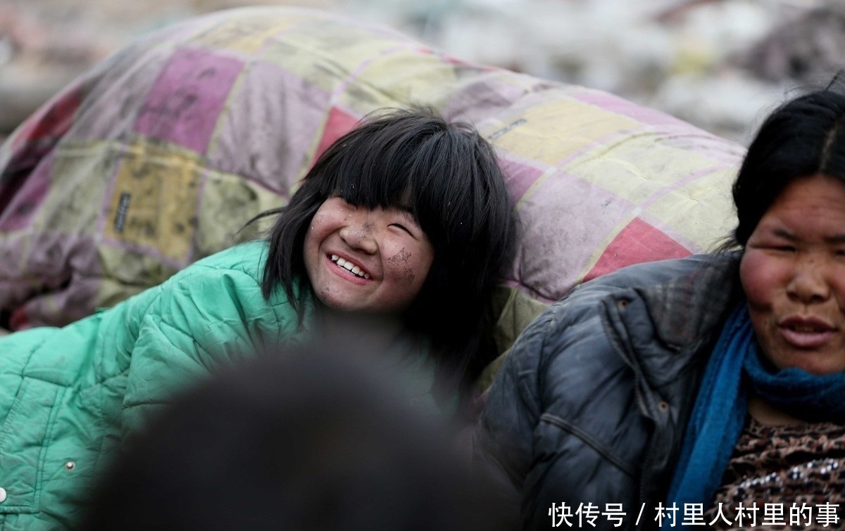 为什么在农村,每个村都有一个傻子?老农道出了实情