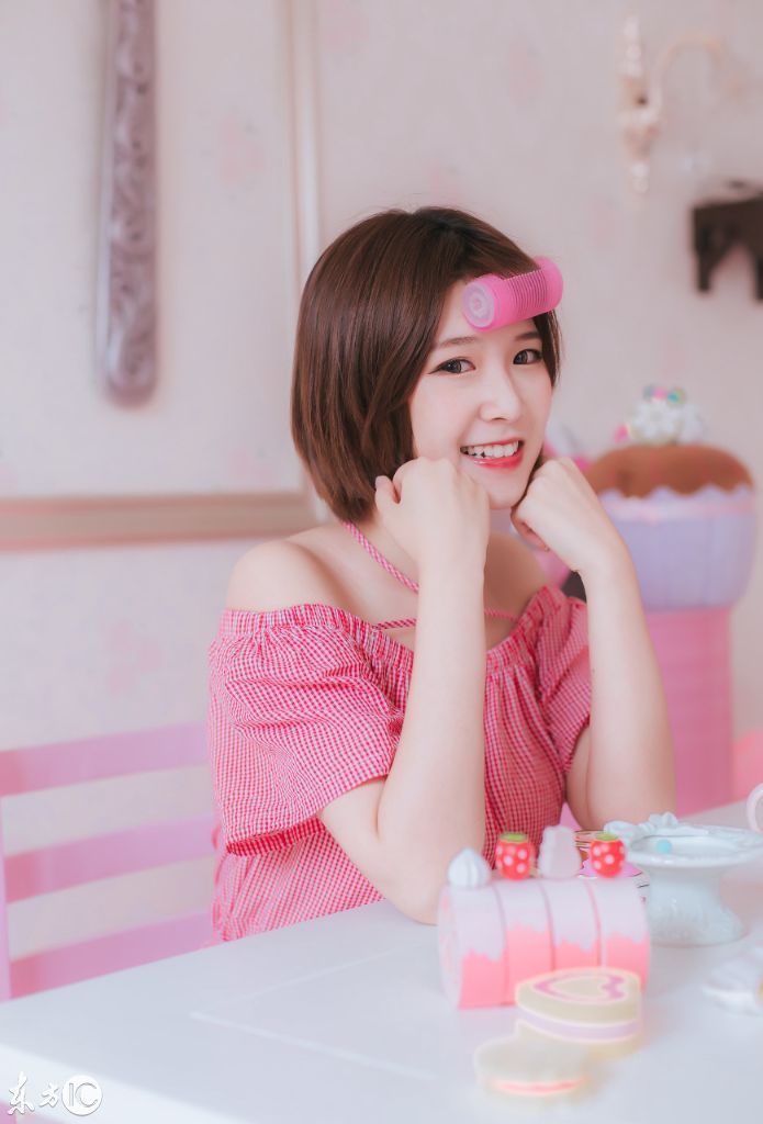 少女的生活照,第一眼相见,我以为看见了明星
