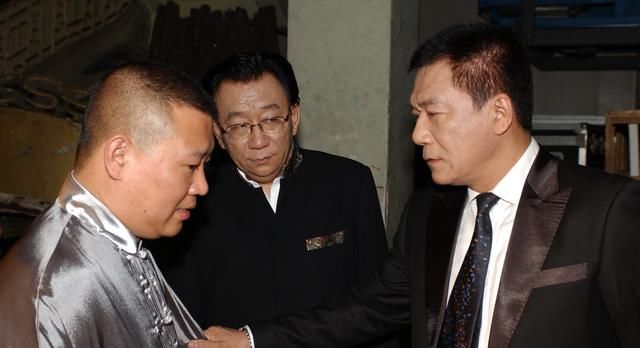 郭德纲的两位师傅:杨志刚和侯耀文,一个是仇人,另一个是恩人