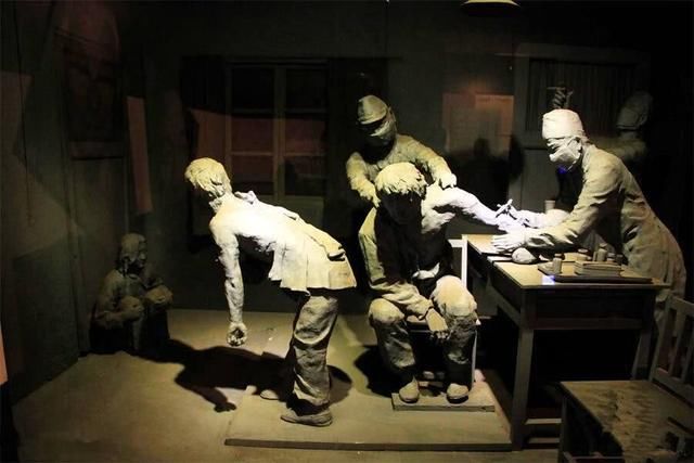 老照片:日本731部队,将婴儿抽血抽成乌龟大小,战败后毁尸灭迹