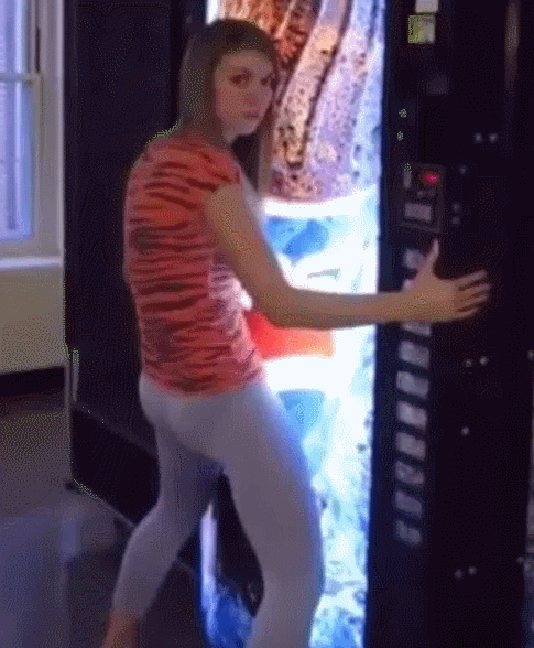 问:如果有客人看到十八禁内容情不自禁了怎么办?