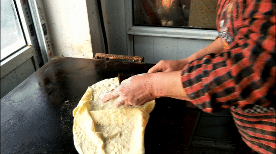 不咋特别的郑州深巷小店,凭什么火二十多年!-北京时间