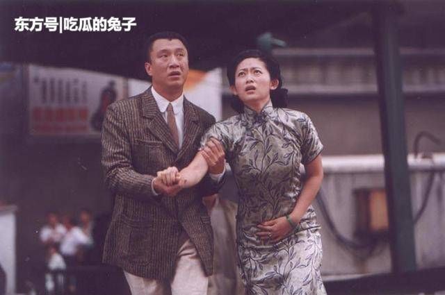 58岁丁嘉丽近照,曾为了孙红雷惜跪求导演,后被抛弃至今单身
