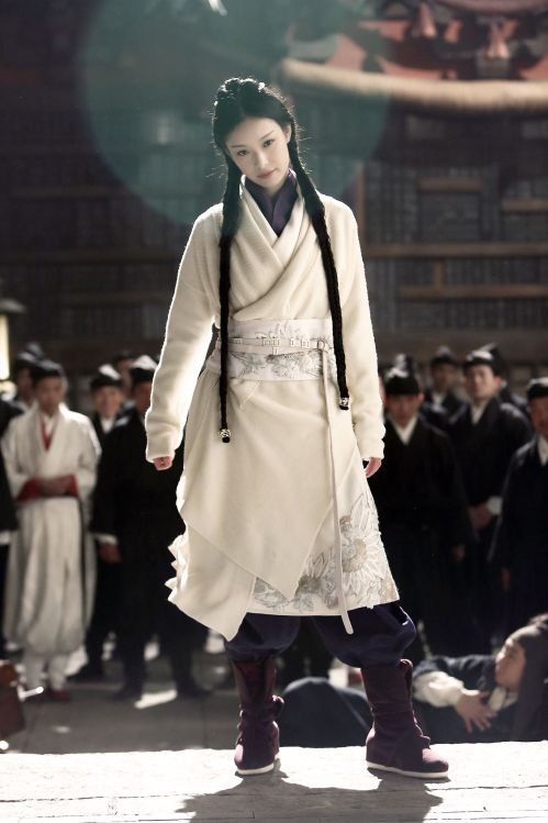 倪妮在《悟空传》中饰演的阿紫是一位有性格,有风度,讲义气的仙女,更