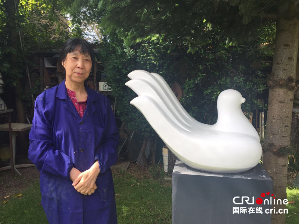 闫淑芬和她的代表作《和平之手》