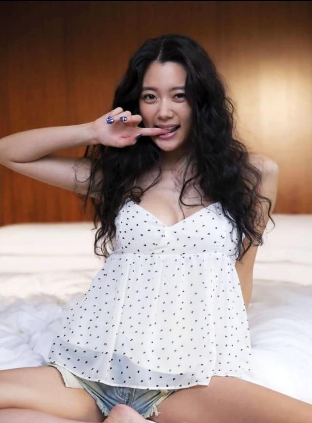 亚洲第一美女克拉拉,天生尤物,艳色绝世