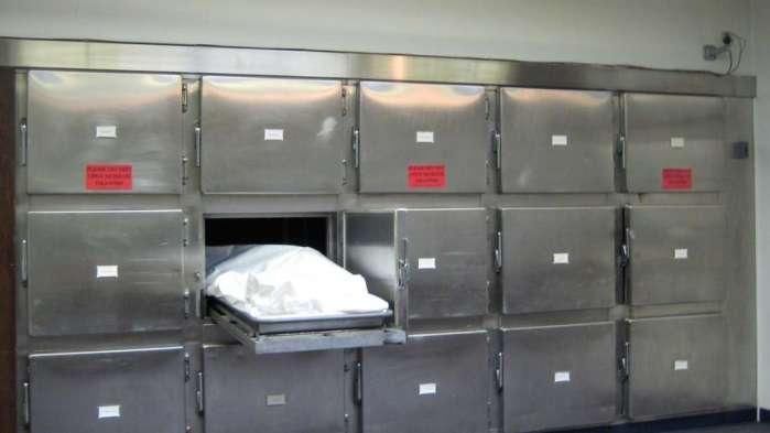 女子车祸被判死亡!尸体送往殡仪馆…拉开冰柜竟还有呼吸