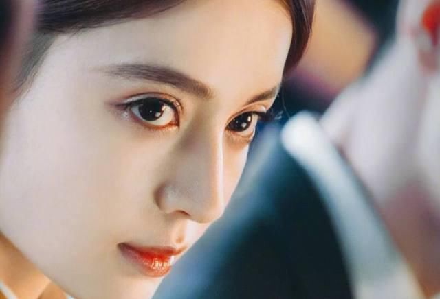 娱乐圈眼睛最漂亮的6位女星:古力娜扎垫底,第一就像天空的星星