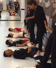 哥们,真够懒的,这下尴尬了吧?