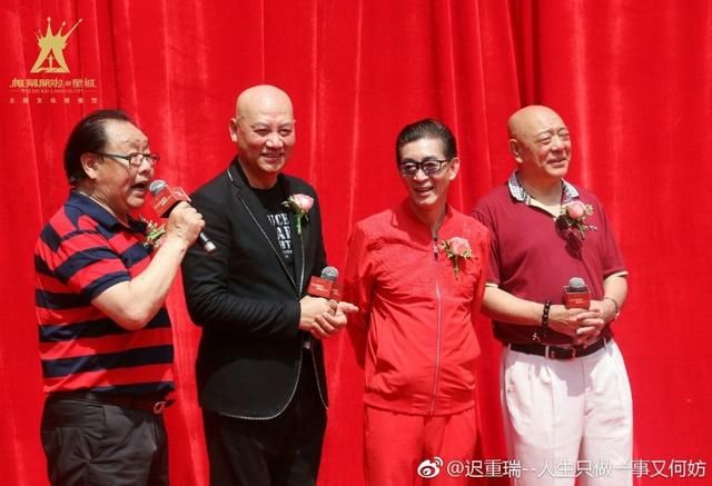 都是唐僧,六小龄童一个亲如兄弟!一个老死不相往来!