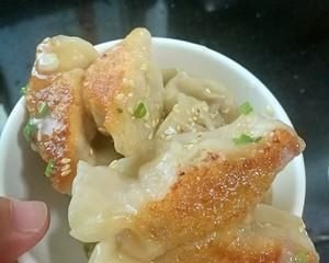 饺子馅料不管是杏仁猪肉还是都得加适量食用油.2.姜碎尽可剁碎点.蔬菜种植技术图片