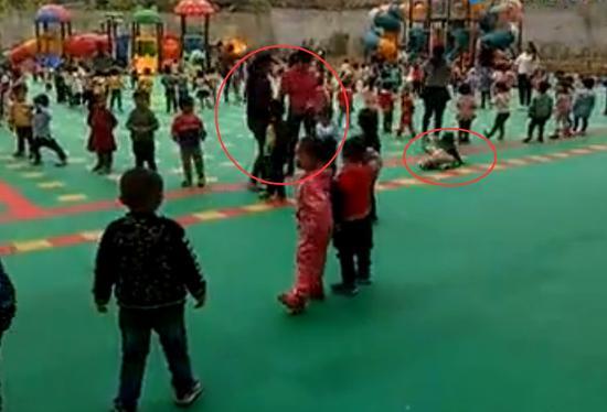 老师将孩子拖拽摔倒在地?崇左一家长爆料幼儿园虐童