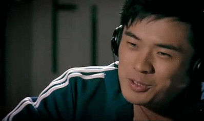 提起陈赫,大伙印象肯定是《爱情公寓》中贱贱的曾小贤吧,毕业于上海