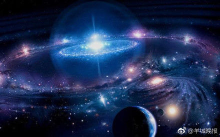 天鹅座的眉月星云:宇宙深处奇观大泡泡
