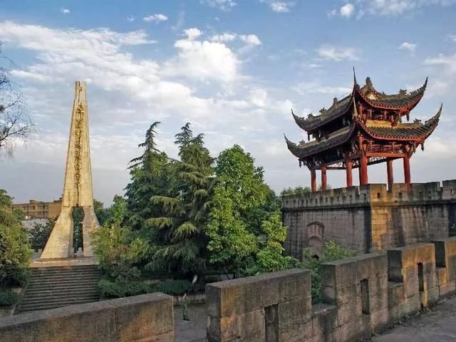 龙透关公园