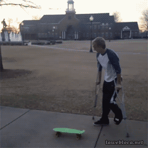 腿还没好少年还敢玩