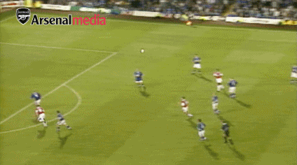 温格的成就大多源于2006年之前,三次英超冠军,一次欧冠亚军,基本上都