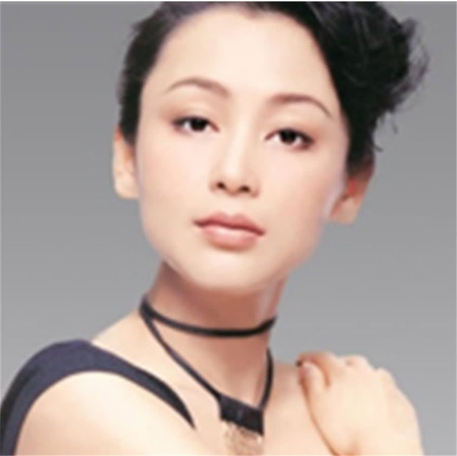 3,陈红(美国籍) 陈红1968年出生于江西省上饶市,毕业于上海戏剧学院