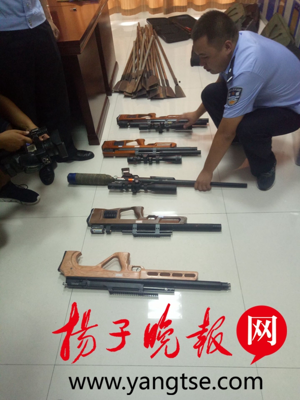通过微信购买枪支 扬中警方破获一起非法买卖枪支弹药案