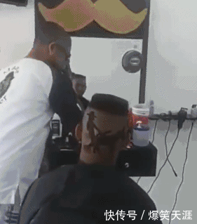 搞笑gif:我说我的理想是后宫佳丽三千!