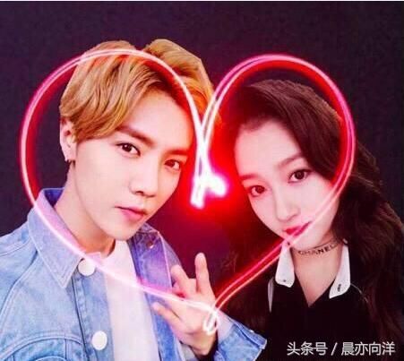 鹿晗高甜示爱关晓彤:我爱你;关晓彤甜蜜回应