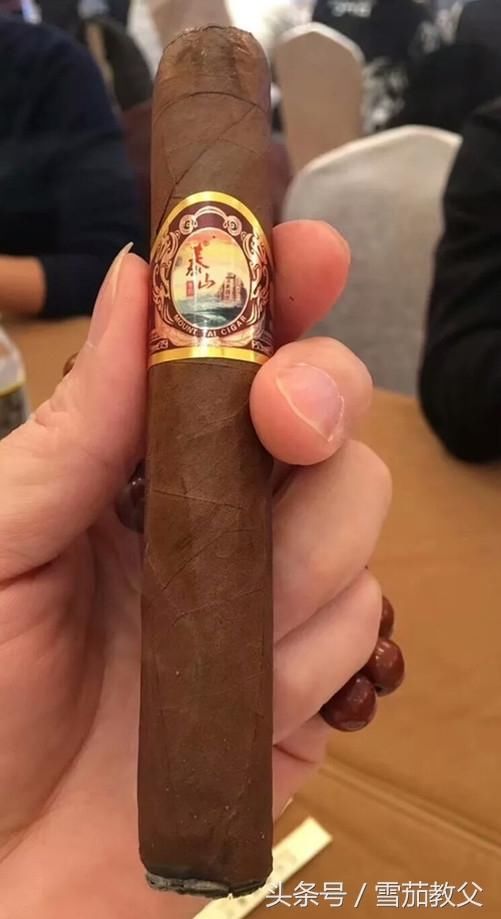 二十一世纪的烟民可能不知"吕宋烟"是什么,但一定知道雪茄!