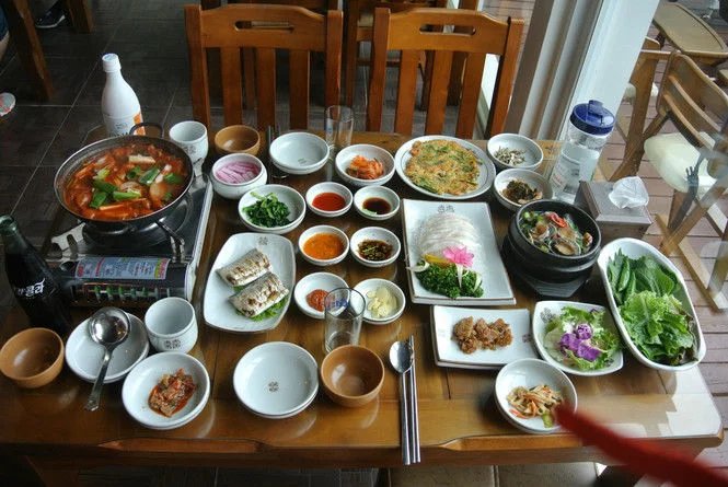 日本人请客吃饭,韩国人请客吃饭,中国人请客吃饭,差距