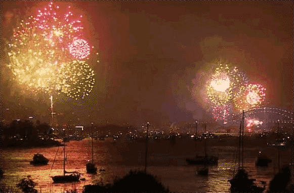上千人疏散!零点场彩虹烟花震撼全球!澳洲华人搓着麻将率先跨年!