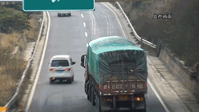 大车超载超重这是大家都知道的事实,出了问题之后肯定是不好控制的.