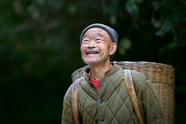 童长宇四幅摄影作品获评"最美中国人"笑脸照片征集展示优秀奖