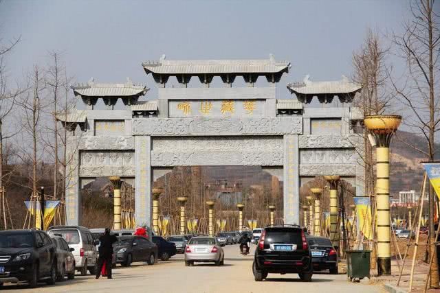 山东省烟台香火最旺的八大寺庙,这间排第一,你去过吗