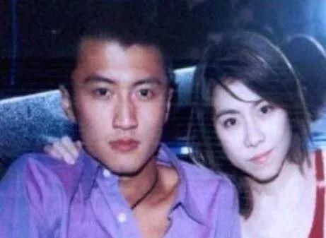 谢霆锋初恋女友曝光,网友:同样是姐弟恋,但看着和王菲