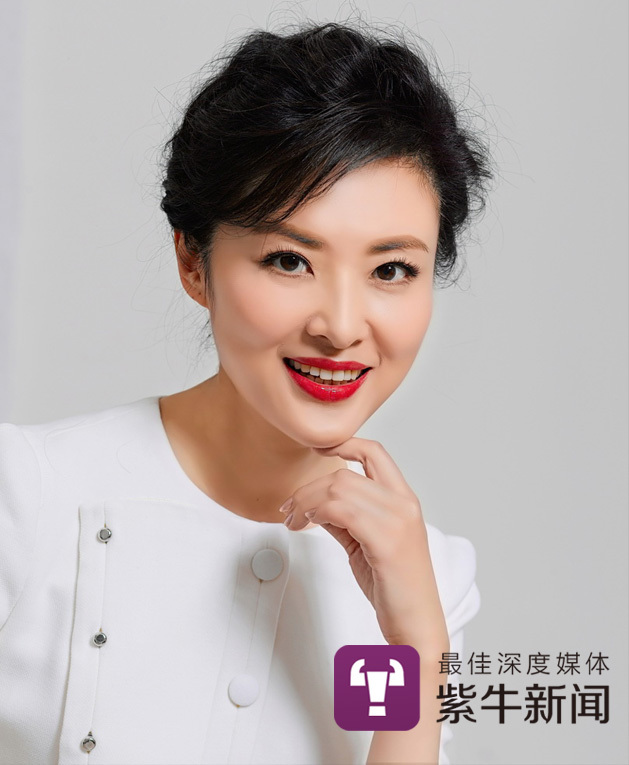 17次主持春晚的前央视主持人周涛以新身份归来